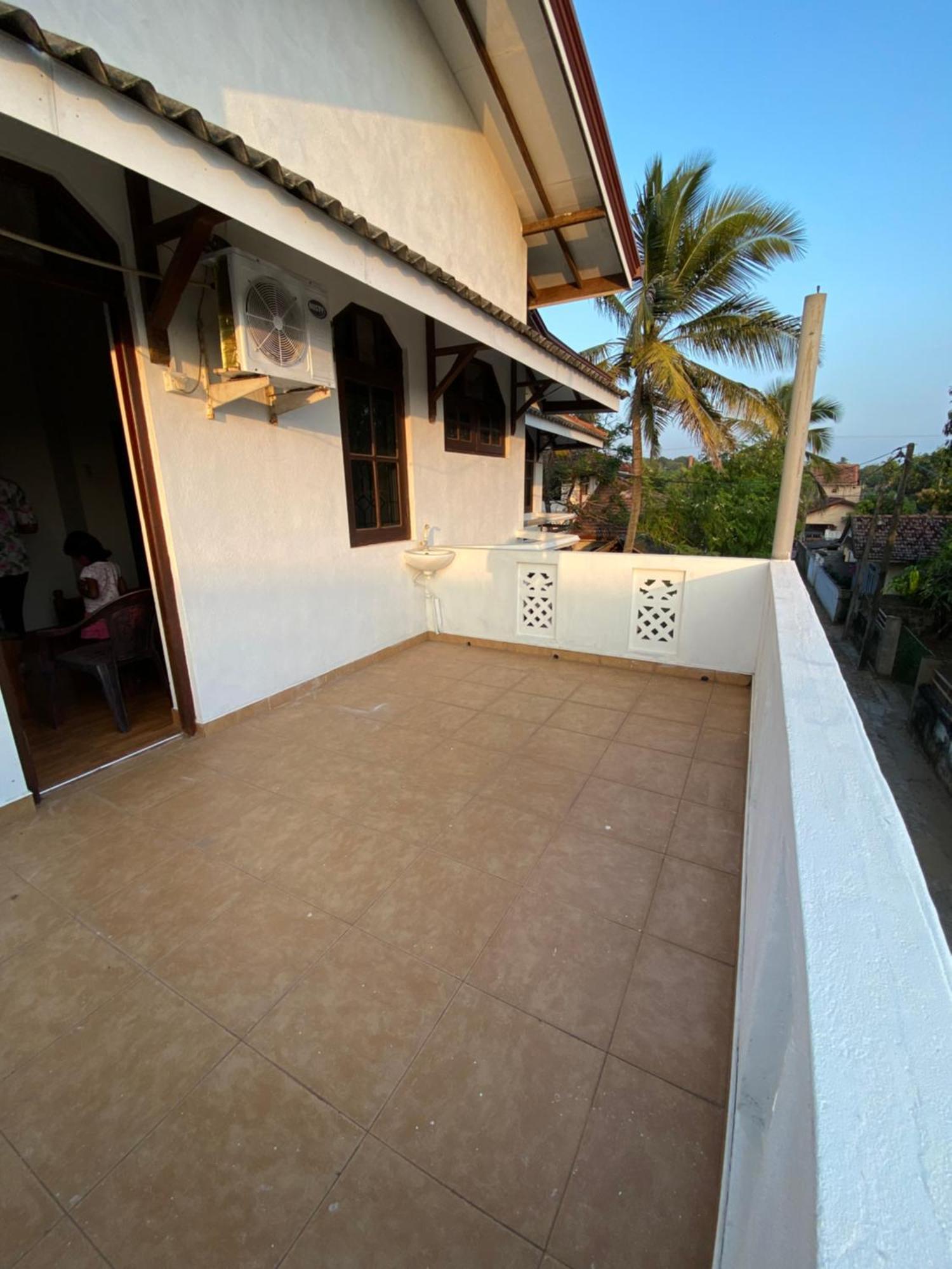 Hotel The Serene House Negombo Exterior foto